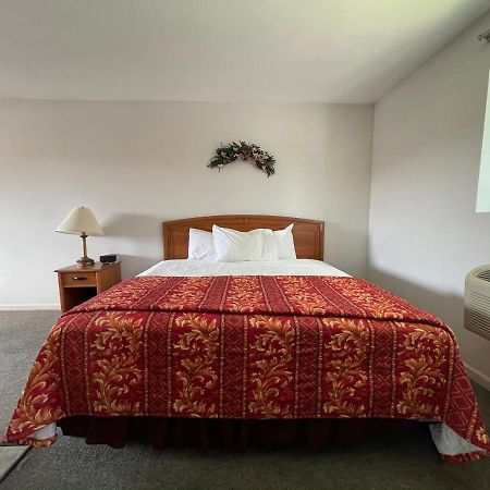 Vibe Inn - Whirlpools Suites - Lyons Eksteriør billede